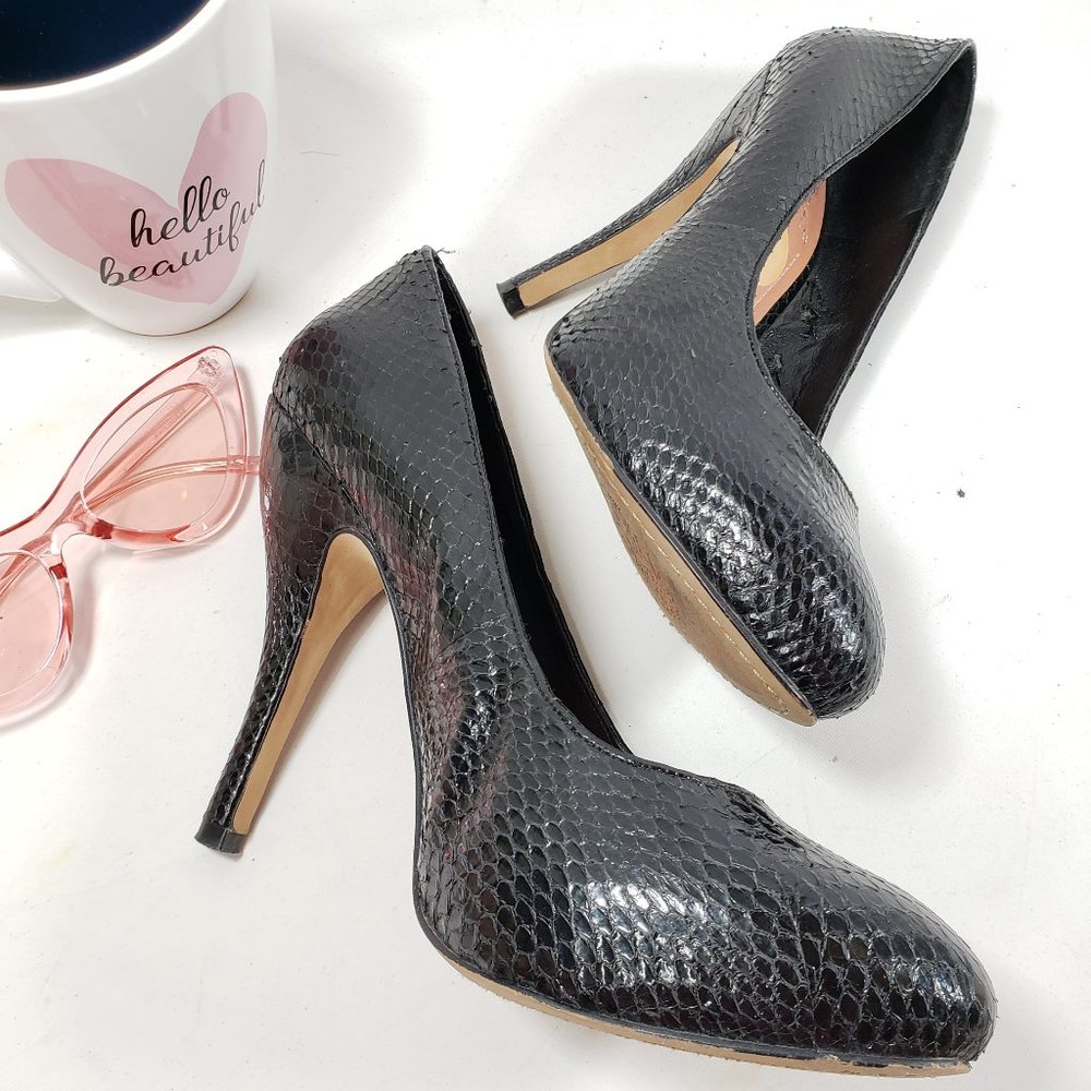 Vince Camuto Textured Platform Leather Heels, 7 - Picture 8 of 13
